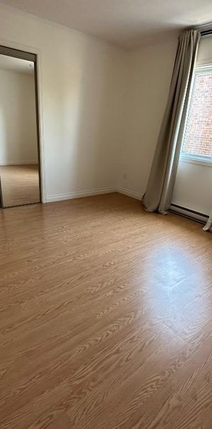 Grand 4 1/2 Ahuntsic Thermopompe - Photo 1