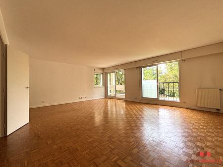 Location Appartement 4 pièces 105m² - Photo 2