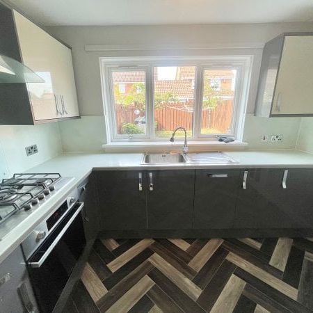 Bellflower Avenue, Southpark Village,... - Photo 1