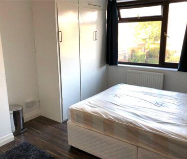 House share to rent - Photo 3