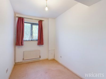 2 bedroom Mid Terraced House - PARKSIDE, WELWYN - Photo 3