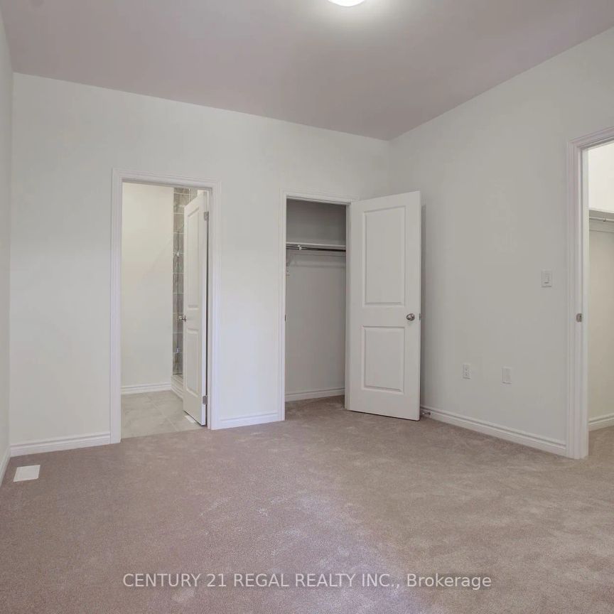 Condo Townhouse For Lease | N9195068 - Photo 1