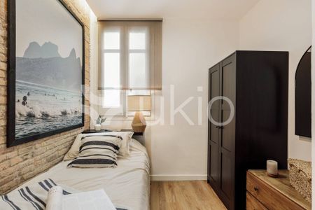 3 room luxury Apartment for rent in Barcelona, Catalonia - Photo 2