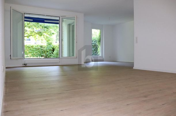 CENTRAL LOCATION WITH GARDEN SEATING AREA - Photo 1