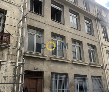 À SAINT ETIENNE (42), HYPER CENTRE VILLE F2 MEUBLE DISPONIBLE DE SU... - Photo 1