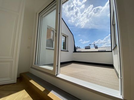 ERSTBEZUG nach Sanierung + DACHGESCHOSS + TERRASSE! - Photo 3