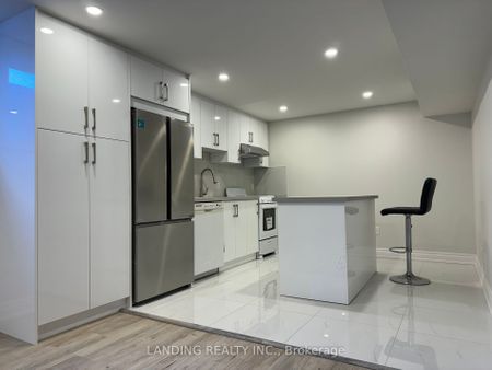 For Lease - Lower 2 Barker Court, Markham, Ontario - Photo 2