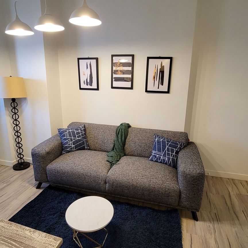 For Lease - 212 Wilson Street Unit# 1, Hamilton, Ontario - Photo 1