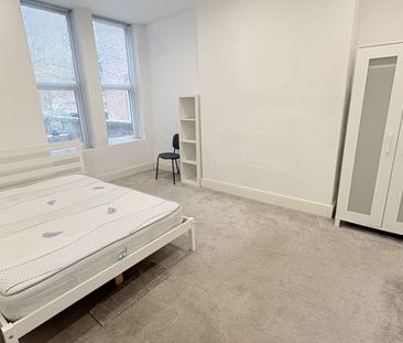 North Cliff Street, Preston - Photo 1