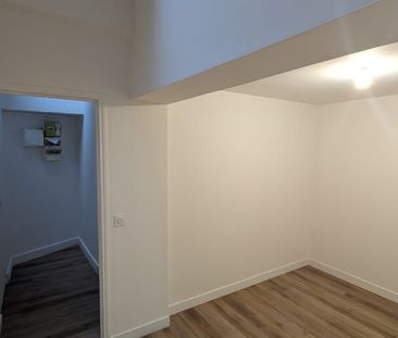 Location Appartement 3 pièces 70m² - Photo 2