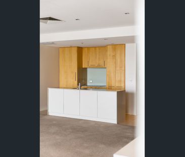 STUNNING 3-BEDROOM, 2-BATHROOM APARTMENT WITH AMAZING VIEWS OVERLOO... - Photo 4