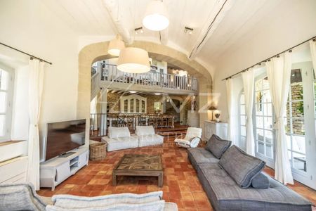 Bonnieux - Superbe mas avec piscine chauffée - Photo 2