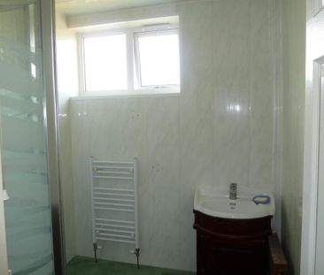 4 bedroom terraced house to rent - Photo 2