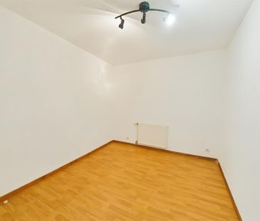 Location Appartement 3 pièces 75m² VALENCE 26000 - Photo 4