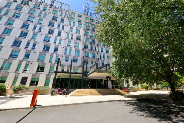 5109/570 Lygon Street, Carlton VIC 3053 - Photo 1