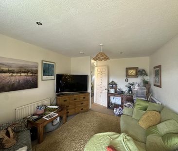 2 bedroom bungalow to rent - Photo 1