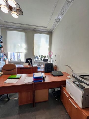 Centrum, 4 pok. po remoncie, ładna kamienica - Photo 3