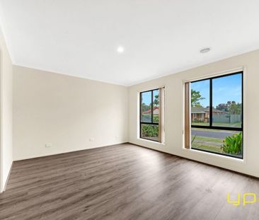 33 Masterton Place, Cranbourne East - Photo 6