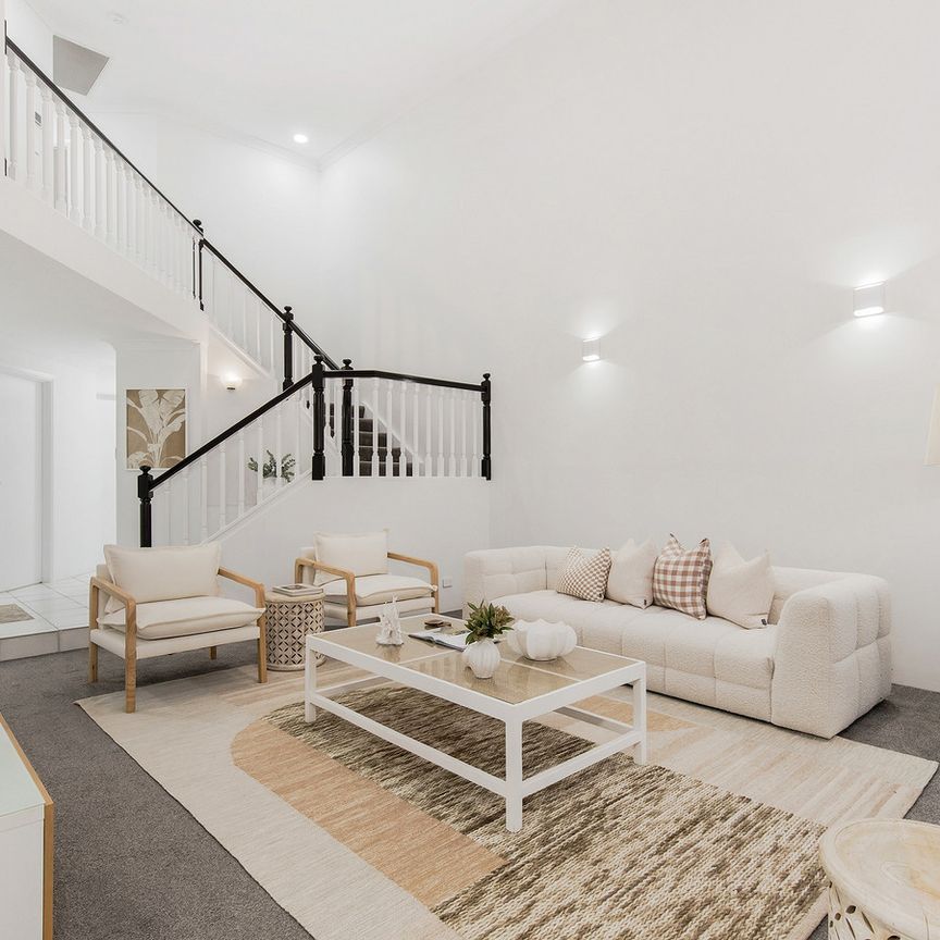 10/24 Ron Penhaligon Way, Robina QLD 4226 - Townhouse For Rent | Domain - Photo 1