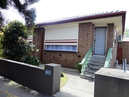 1 Bedroom Unit In A Block Of Only 4 - Photo 4