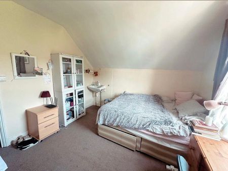 6 bedroom house to rent - Photo 2