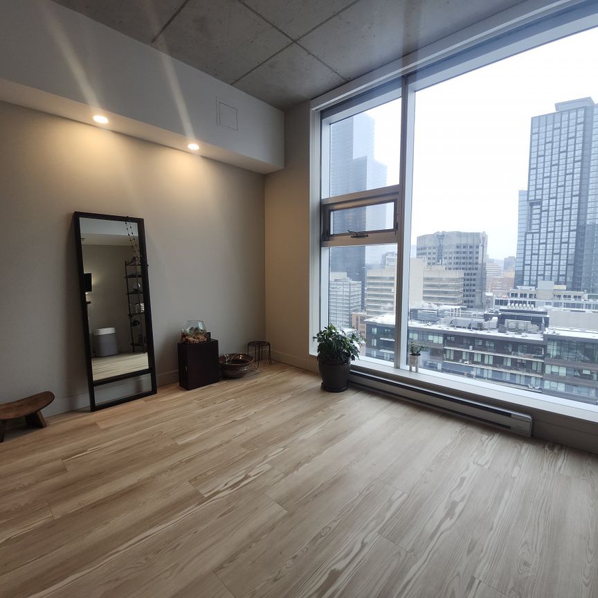 Studio loft moderne – Centre-ville de Montréal (1020 Bleury) - Photo 1