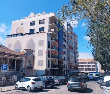 Apartamento T5 em Lisboa - Photo 1