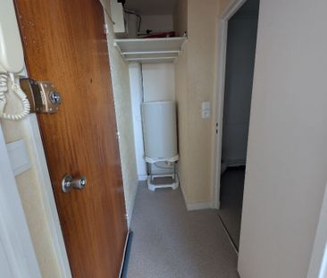 Location Appartement 1 pièce 32m² - Photo 6