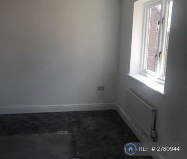 4 bedroom terraced house to rent - Photo 2