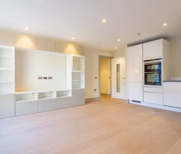 2 Bed Flat, Ivory House, SW11 - Photo 1