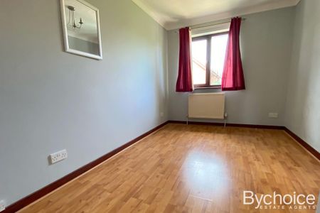 3 bedroom terraced house to rent - Photo 3