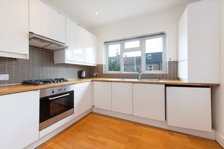 Loftus Road, W12, London - Photo 4