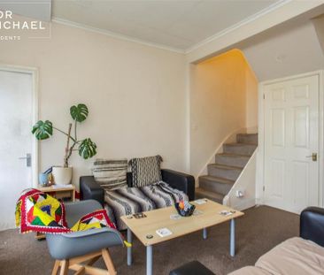 4 bedroom terraced house to rent - Photo 3