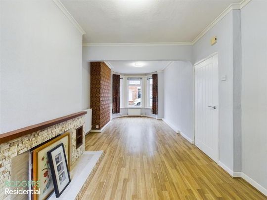 38 Hillview Avenue, Belfast, BT5 6JR - Photo 1