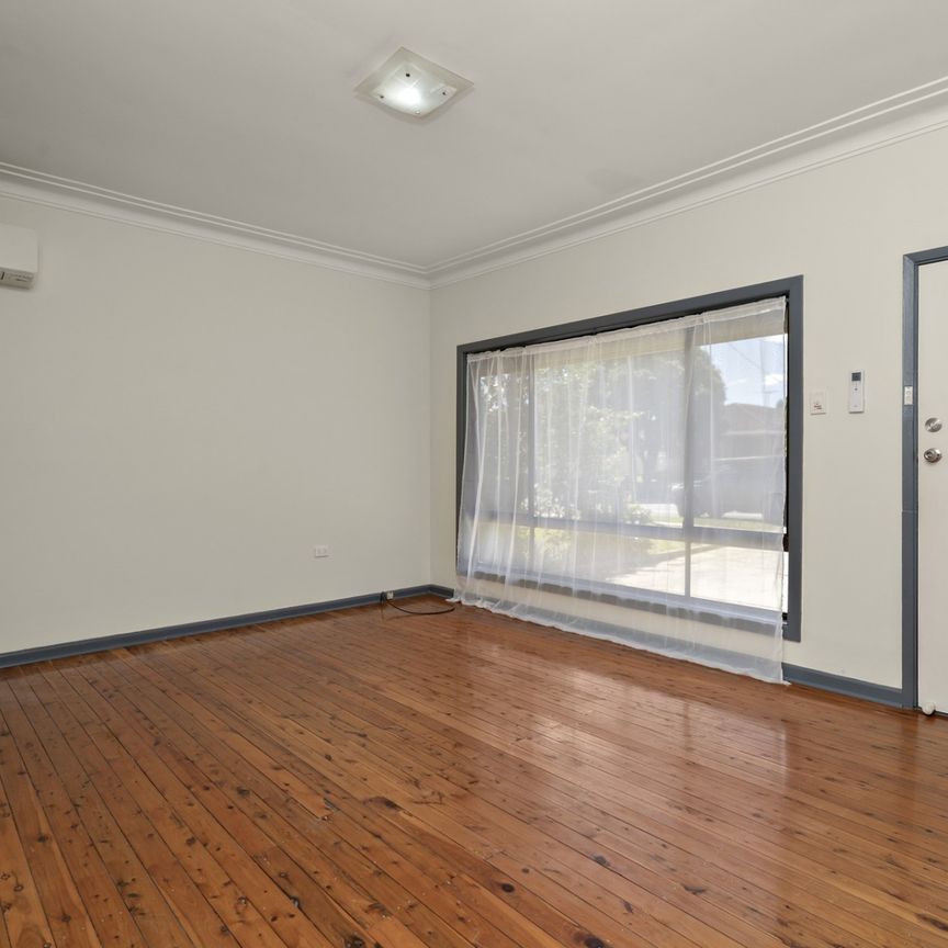 Neat 3 Bedroom Home - Photo 1
