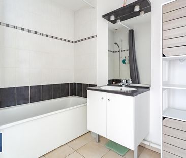 Location Appartement 2 pièces 45m² BEUVRAGES 59192 - Photo 5