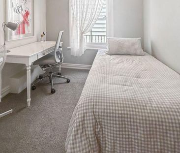 Charming Cottage in Freemans Bay! - Photo 2