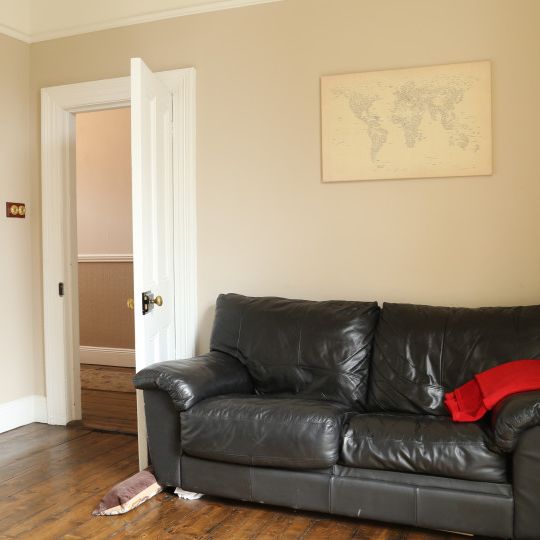 Relaxing room in 4-bedroom apartment in Terenure, Dublin - Photo 1
