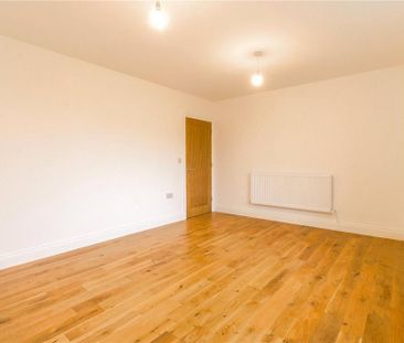 3 bedroom detached house to rent - Photo 6