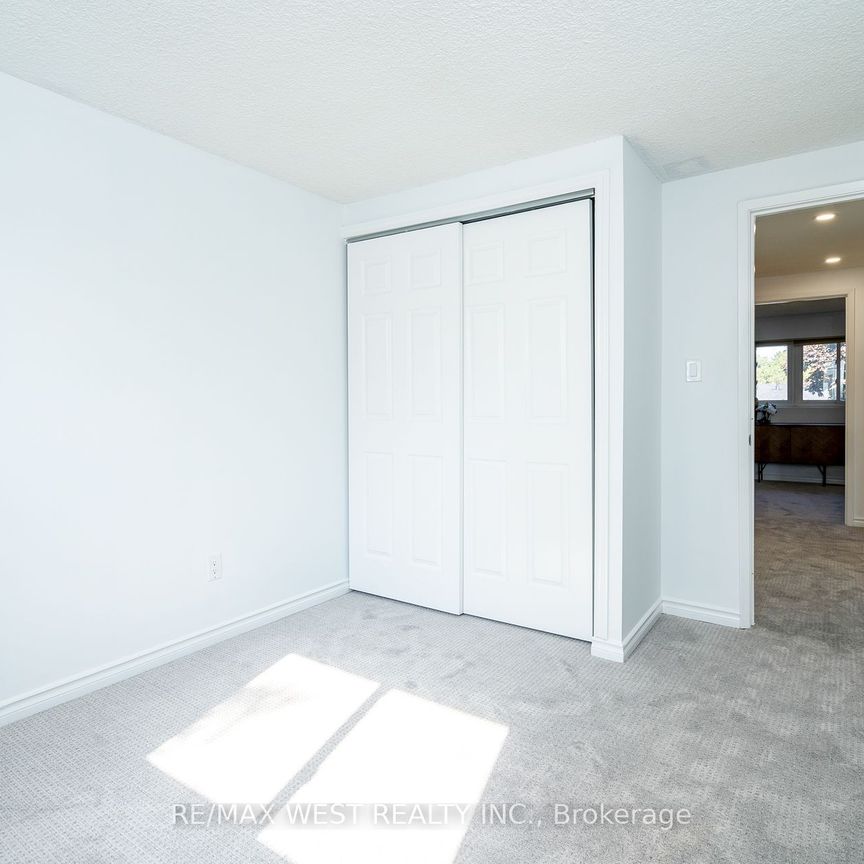 For Lease - 220 Ormond Drive Unit# 20, Oshawa, Ontario - Photo 1