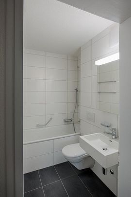Moderne 2-Zimmer-Wohnung, ruhig und mit Aussicht - Foto 1
