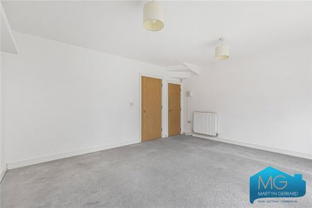 3 bedroom end of terrace house to rent - Photo 2