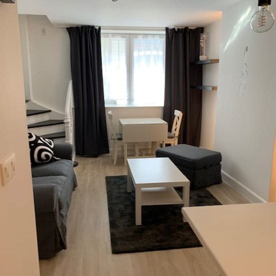 Appartement te huur - foto 1