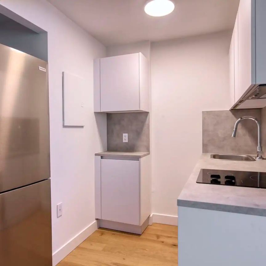 25 Avenue des Pins — Studio - unit 220 - Photo 1