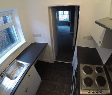2 Bed Terraced House, Stonehill Street, L4 - Photo 2