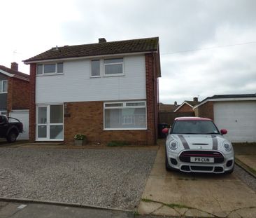 Byron Way, Great Yarmouth - Photo 2