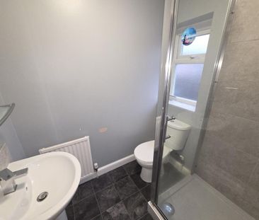 4 bedroom detached house to rent - Photo 5