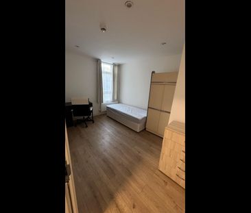 Bedsit, Derby Road, E7 - Photo 5