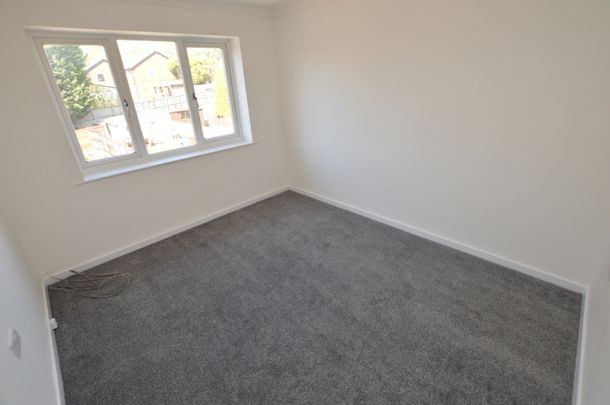 3 Bedroom End of Terrace - Photo 1