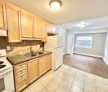 For Lease - 15 Thirty Third Street Unit# 110, Toronto, Ontario - Photo 5